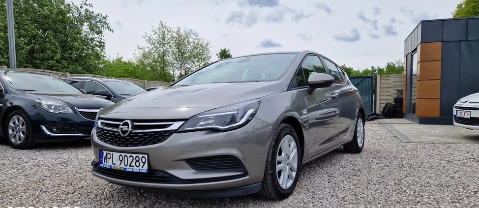 Opel Astra cena 39900 przebieg: 173000, rok produkcji 2016 z Tuszyn małe 742